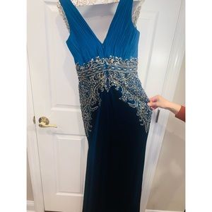 Velvet Modest long blue evening gown/dress
